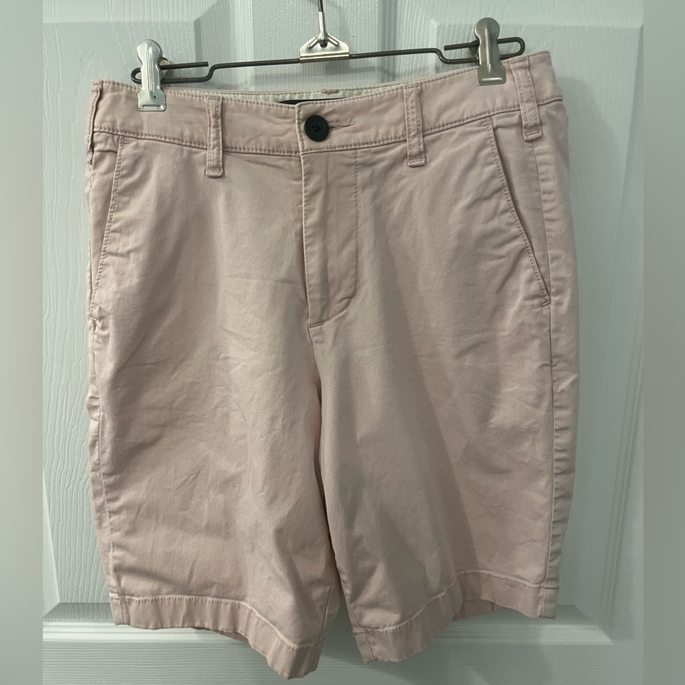 Hollister waist size 26 light pink shorts